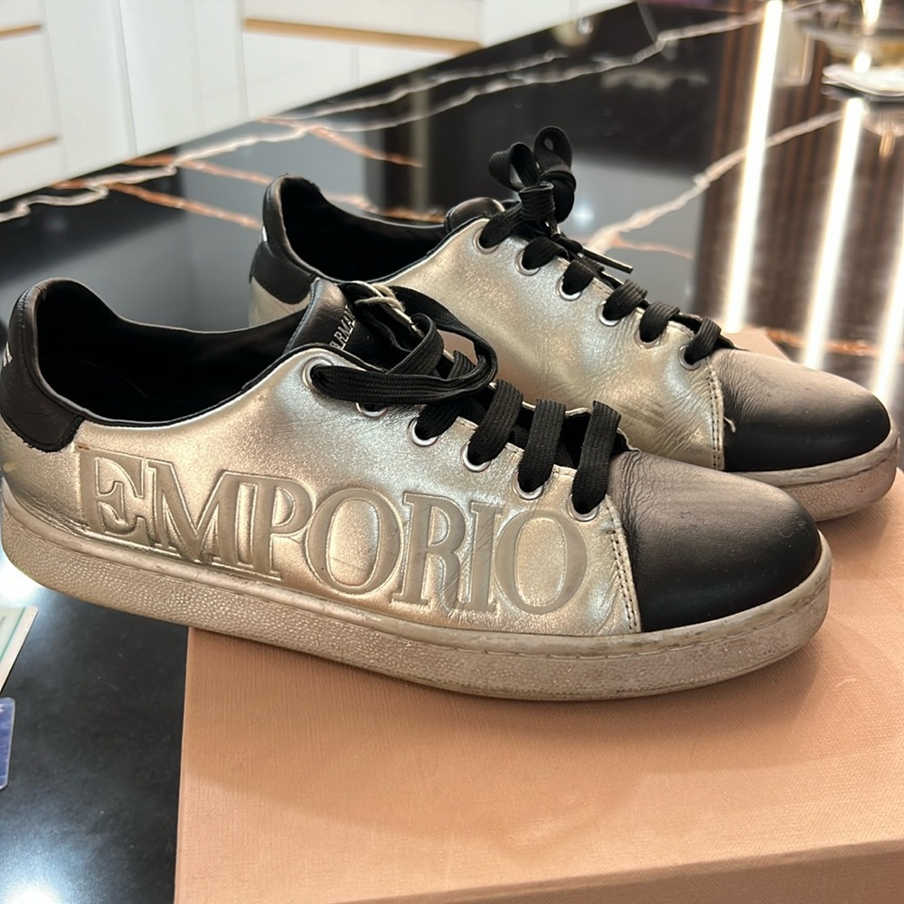 Emporio Armani shoes size 38 EU6 silver Logo
